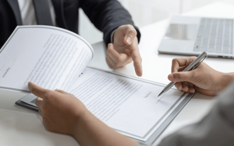Le Contrat de Travail en Israël - Guide complet 2026